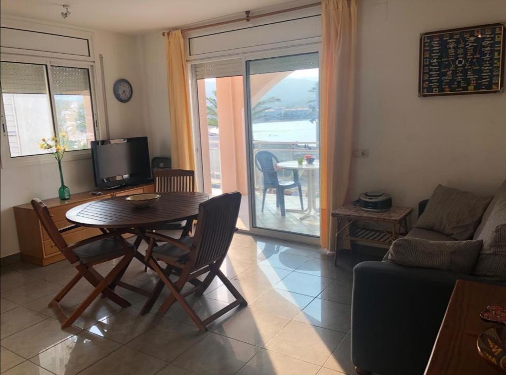 Llança Platja Del Port 아파트 외부 사진